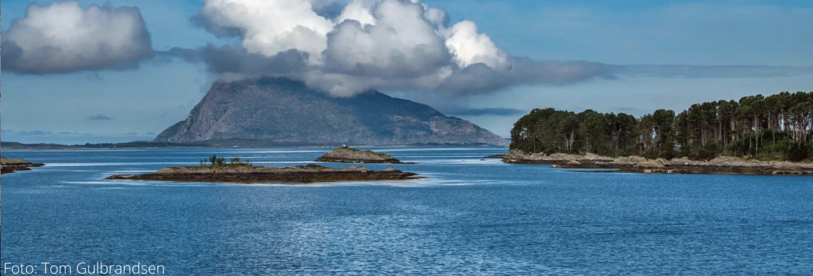 Blått hav, Nordfjord, Tom Gulbrandsen